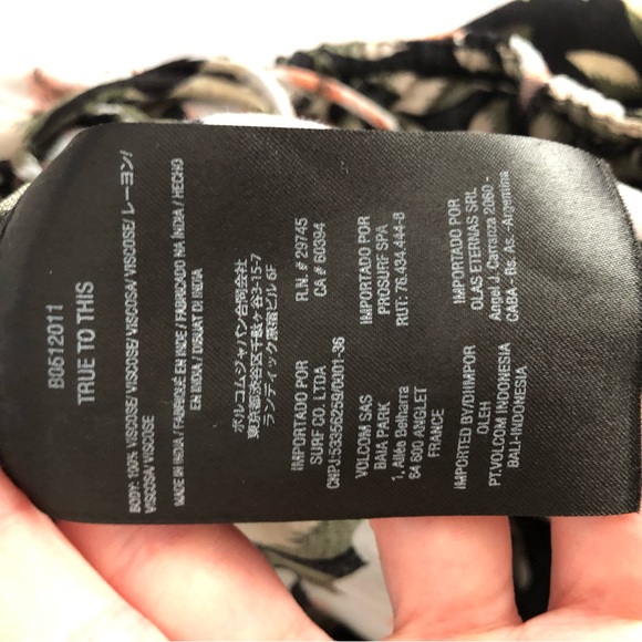 Volcom True to This Hawaiian Floral Halter Top - Picture 10 of 10